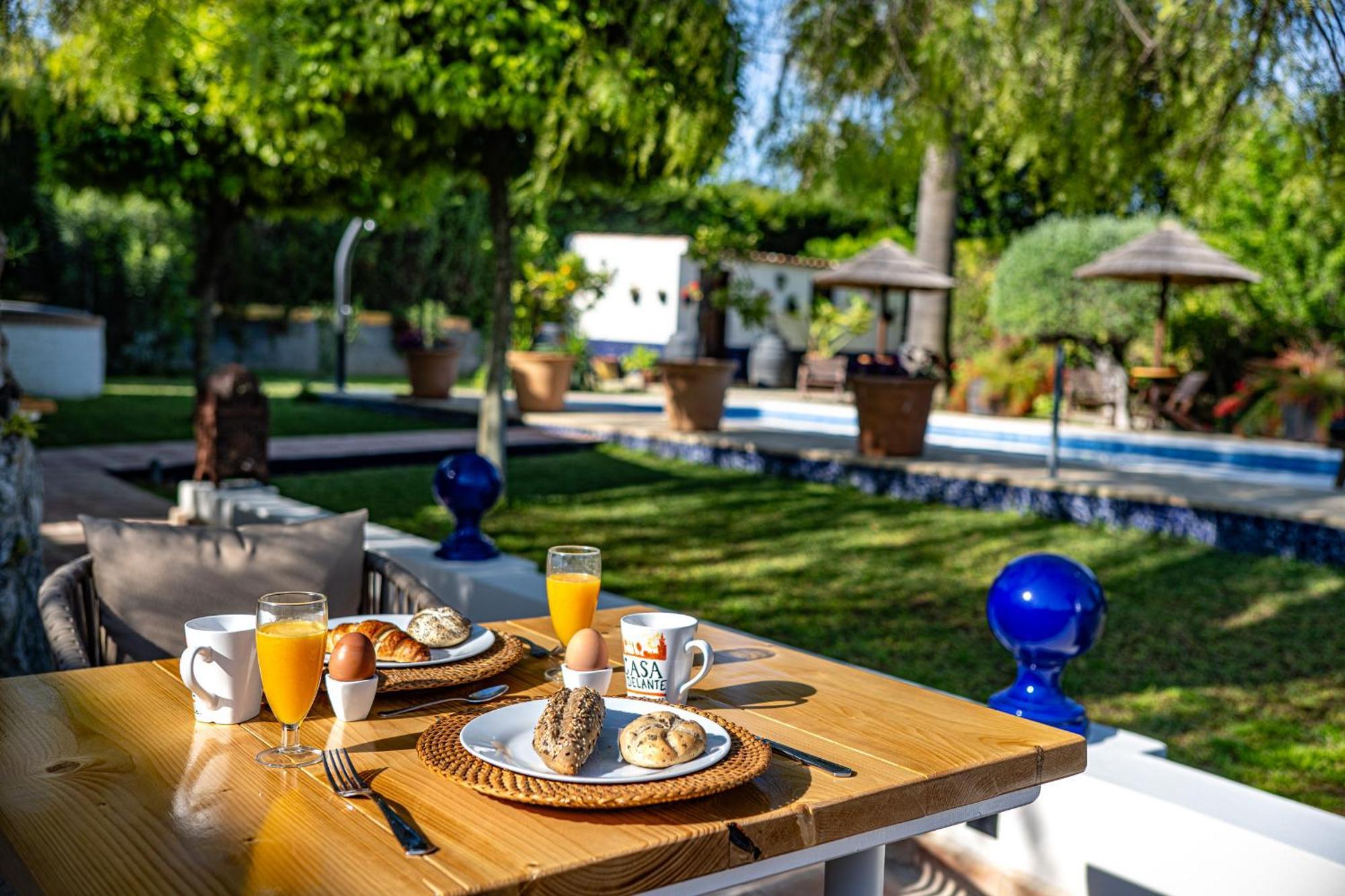 B&B Casa Adelante Sevilla Espartinas Εξωτερικό φωτογραφία